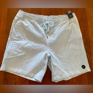 RVCA Escape corduroy shorts 17” NWT